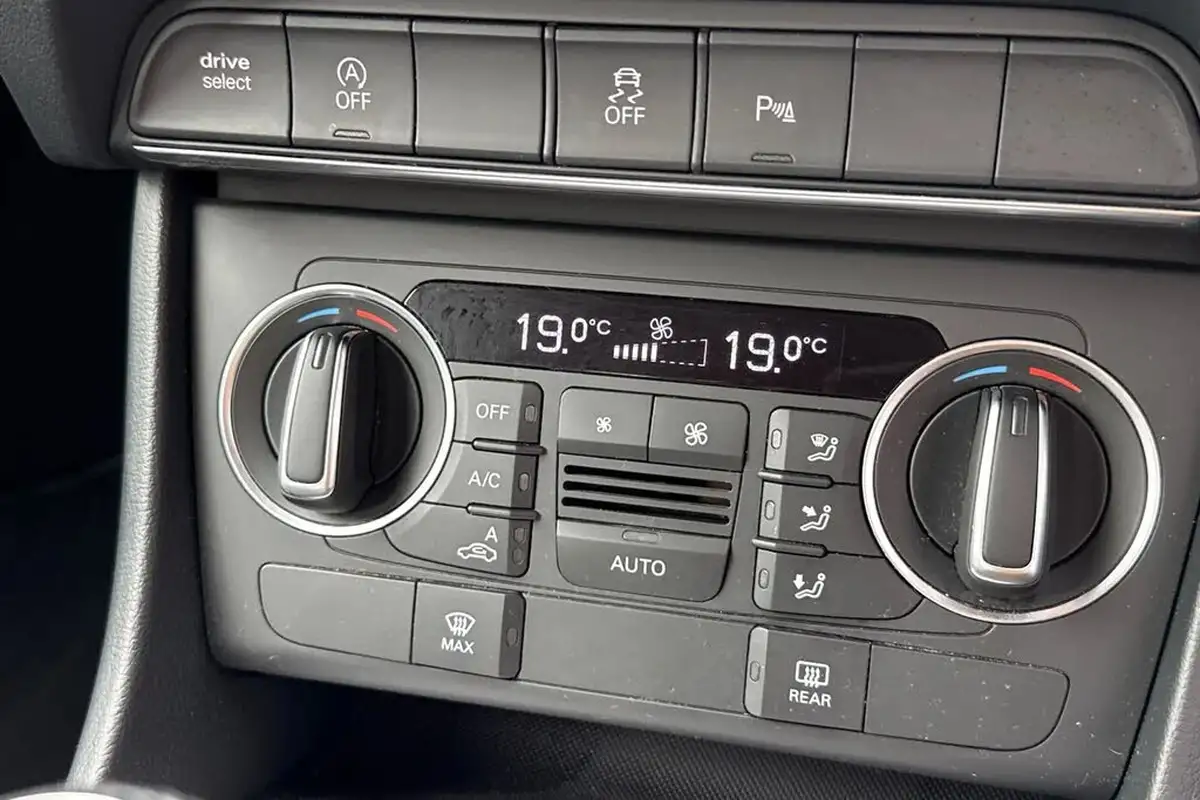 2018-audi-q3-20-tdi-quattro-s-line-edition-150ps-big-21