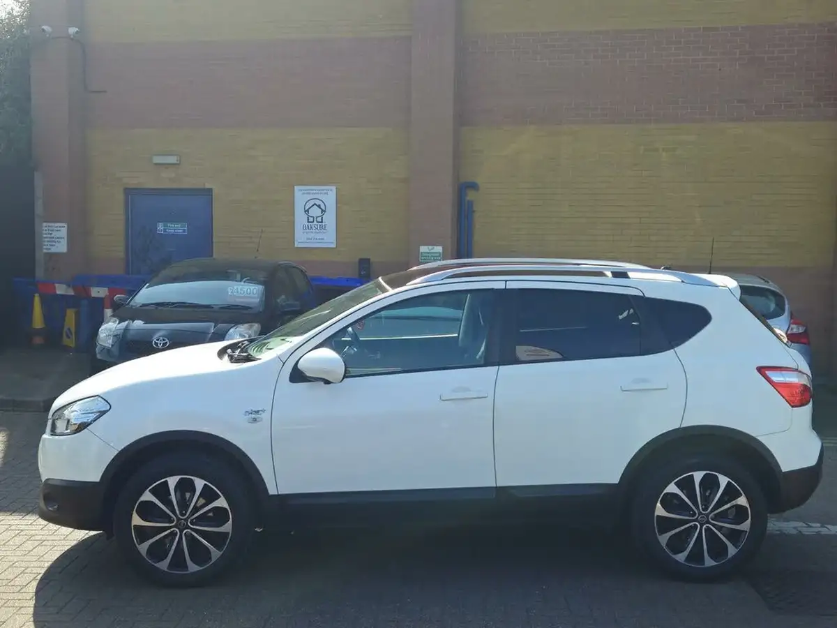 2012-nissan-qashqai-16-n-tec-big-6