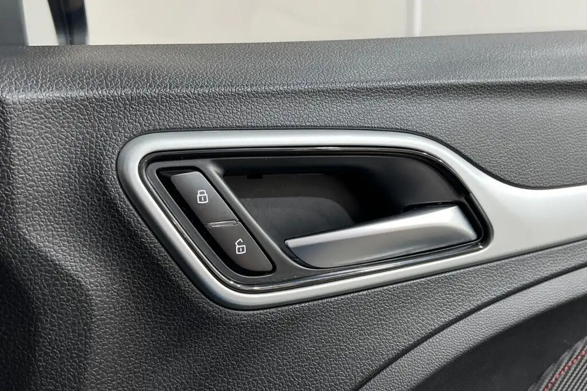 2021-mg-zs-suv-15-vti-tech-excite-big-36