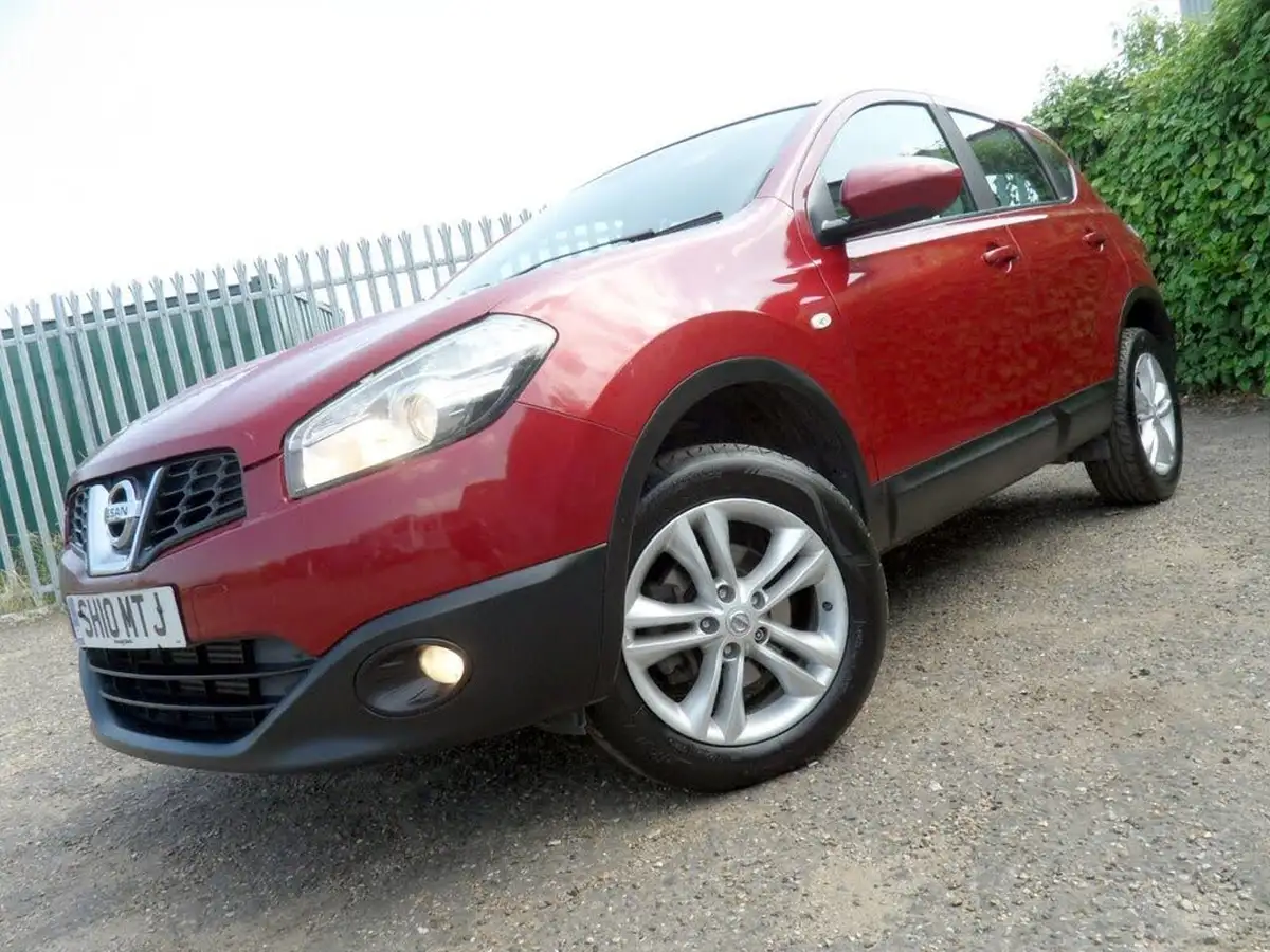 2010-nissan-qashqai-15td-acenta-big-10