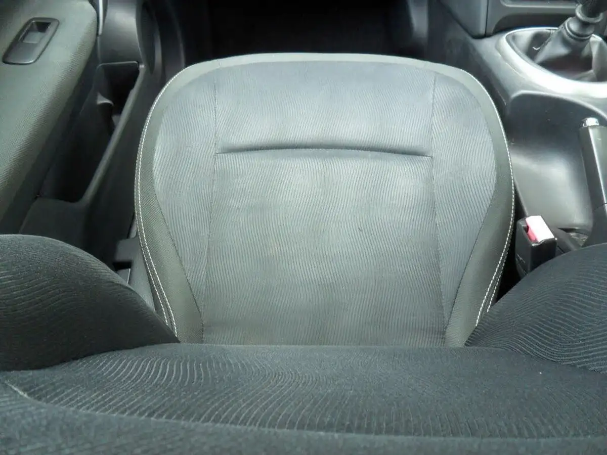 2010-nissan-qashqai-15td-acenta-big-58