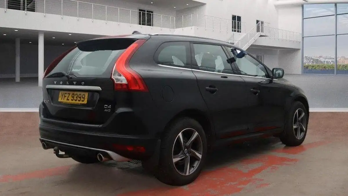 2015-volvo-xc60-24td-d4-r-design-lux-190bhp-nav-ss-geartronic-big-6