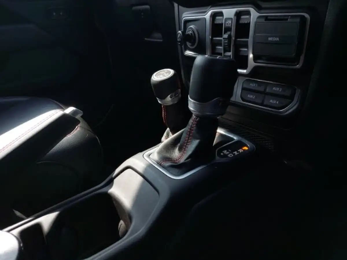 2023-jeep-wrangler-20-gme-rubicon-5d-big-9