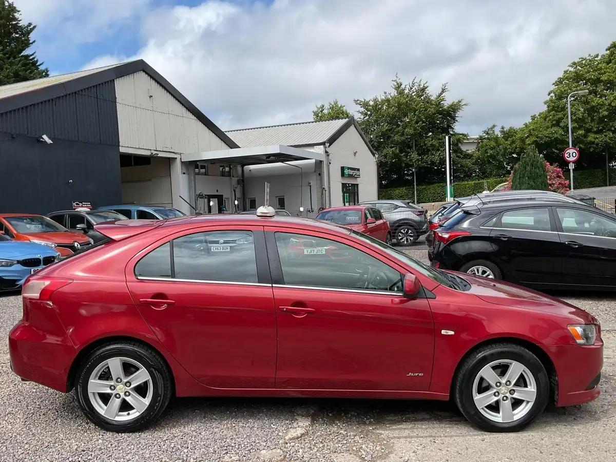 2011-mitsubishi-lancer-20td-juro-big-5
