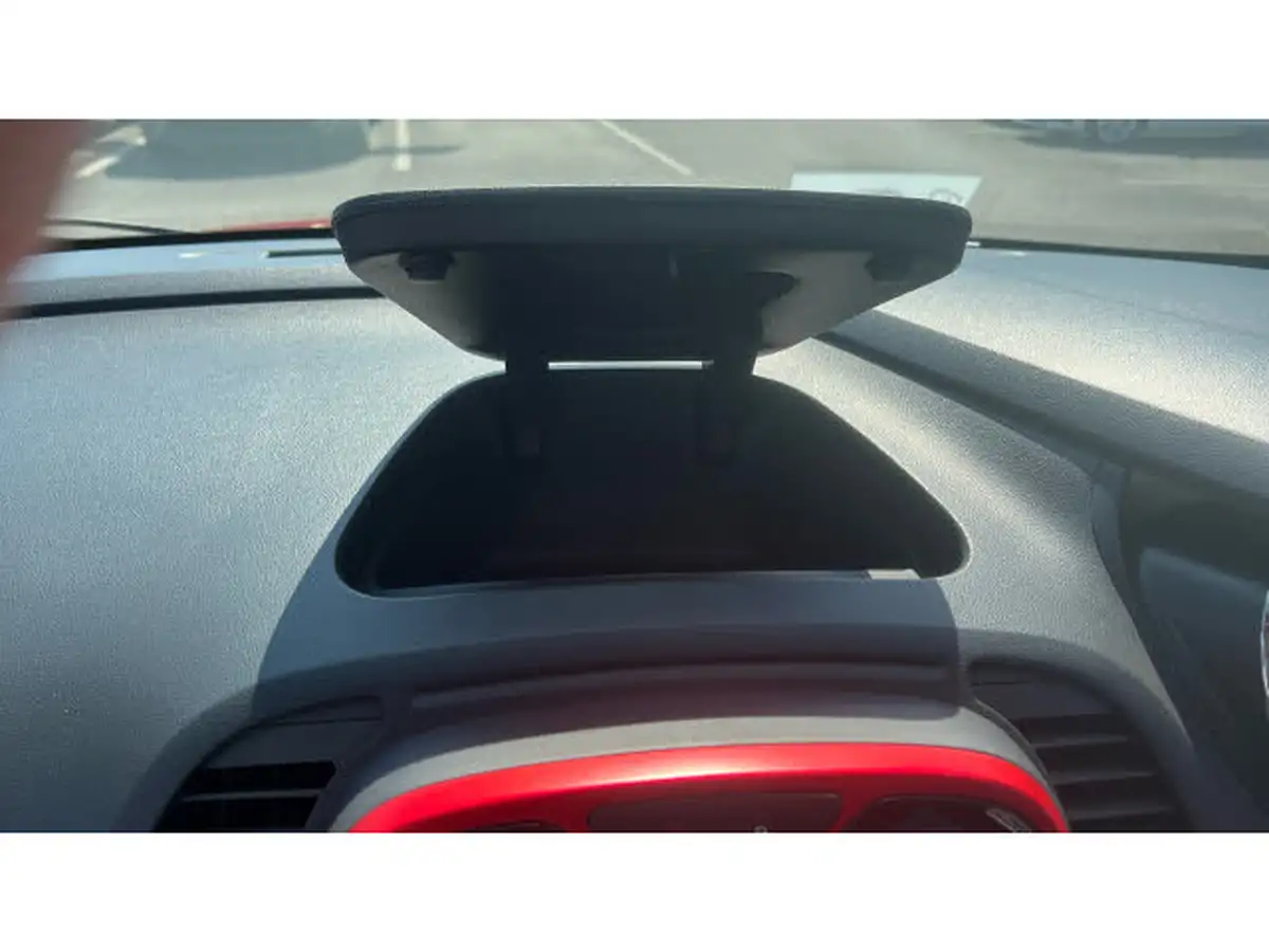 2017-renault-captur-09-signature-nav-big-30