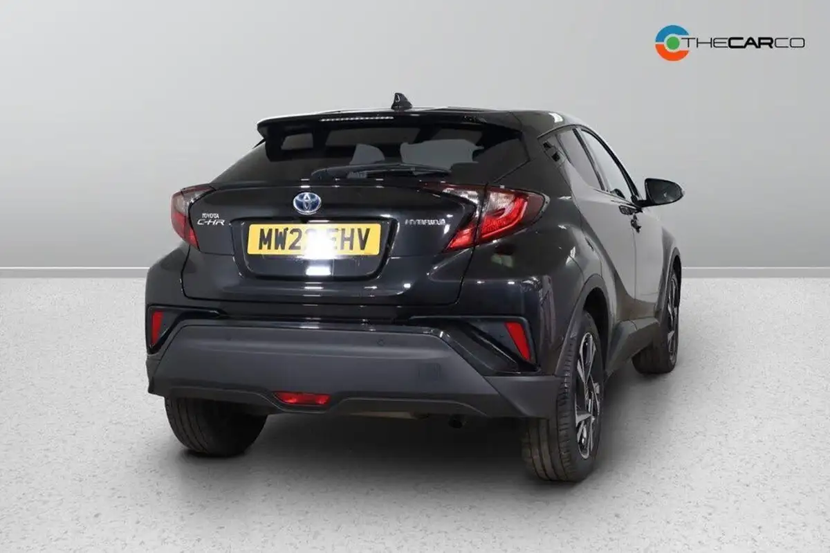 2022-toyota-c-hr-18-vvt-i-design-big-9
