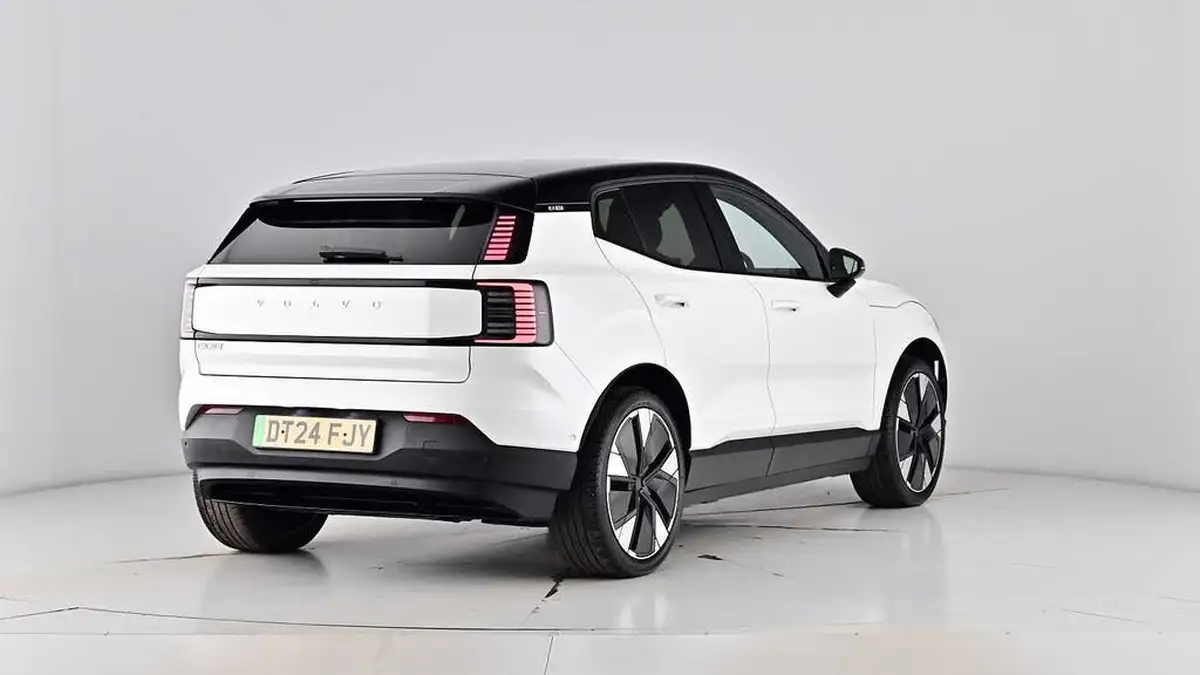 2024-volvo-ex30-e-single-motor-ultra-big-78