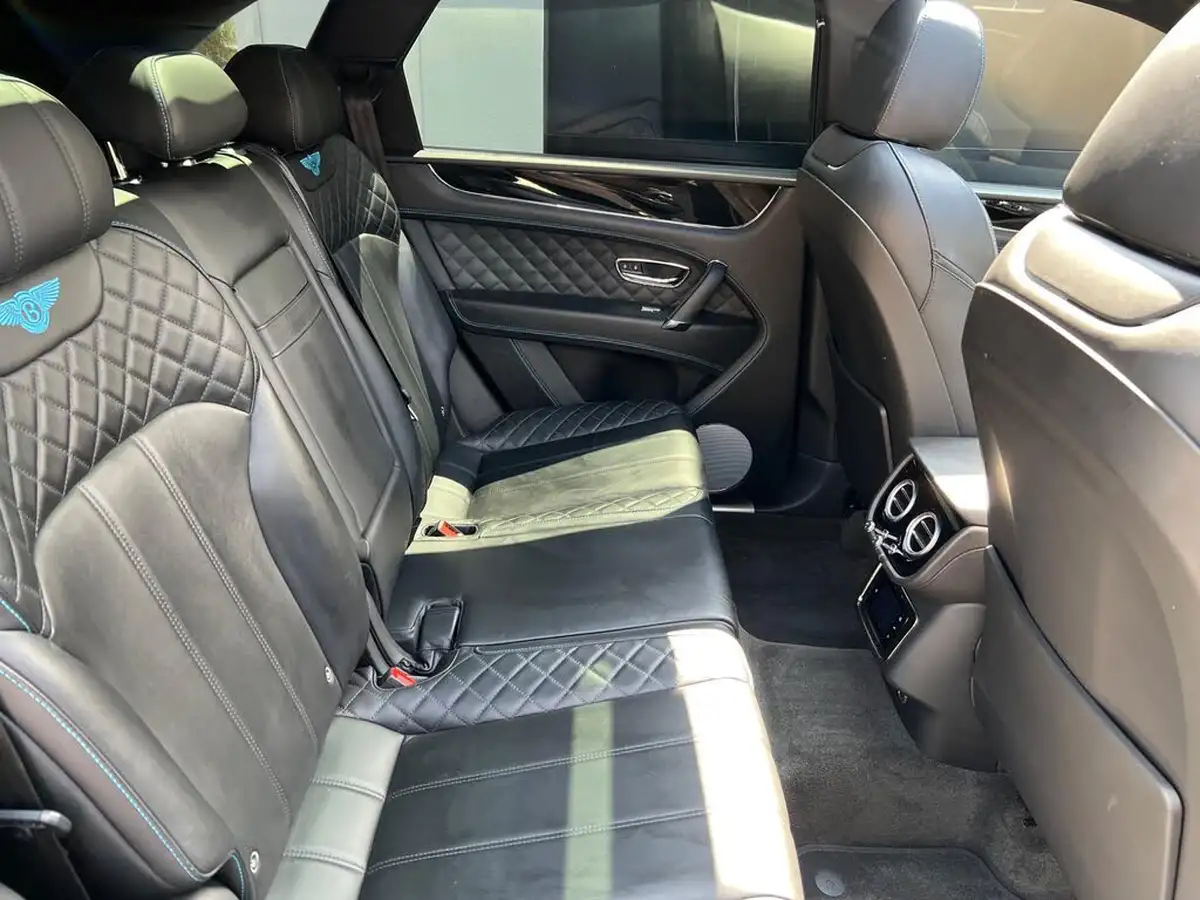 2017-bentley-bentayga-60-w12-big-79