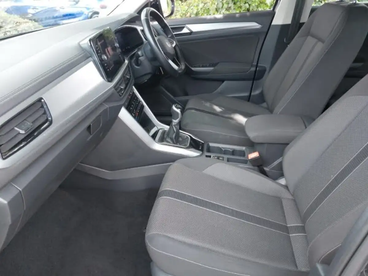 2024-volkswagen-t-roc-10-tsi-life-110ps-big-4