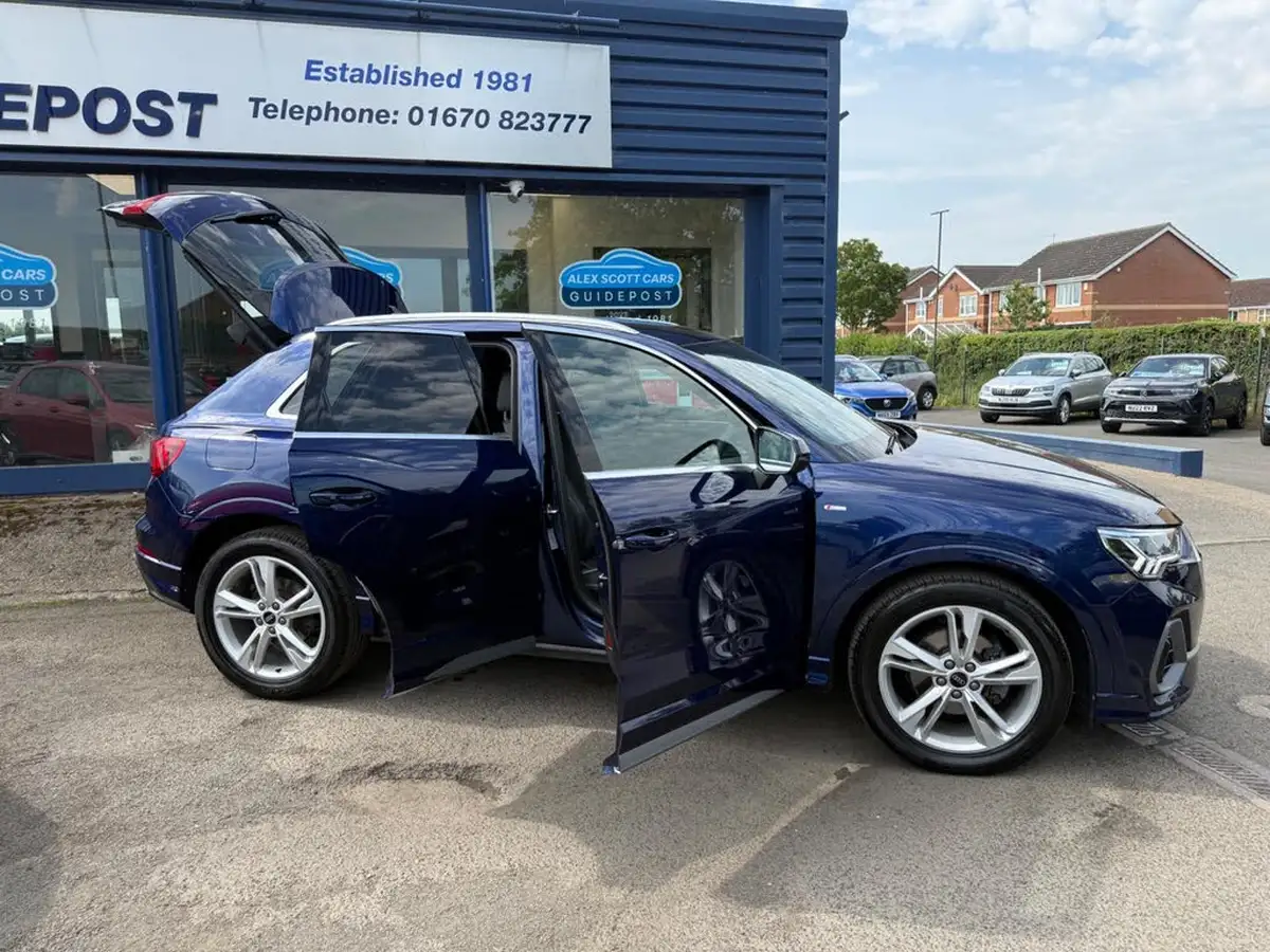 2024-audi-q3-15-35-tfsi-s-line-station-wagon-big-8