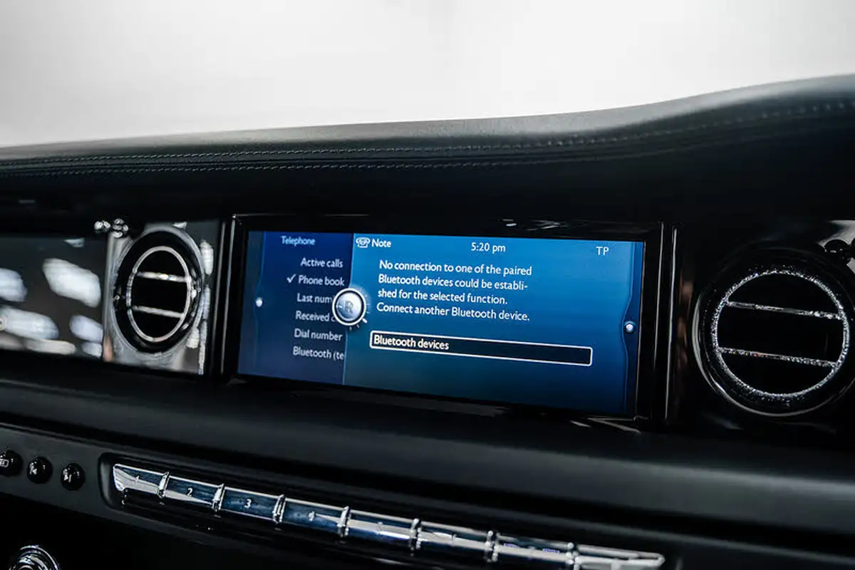 2012-rolls-royce-phantom-67-big-41