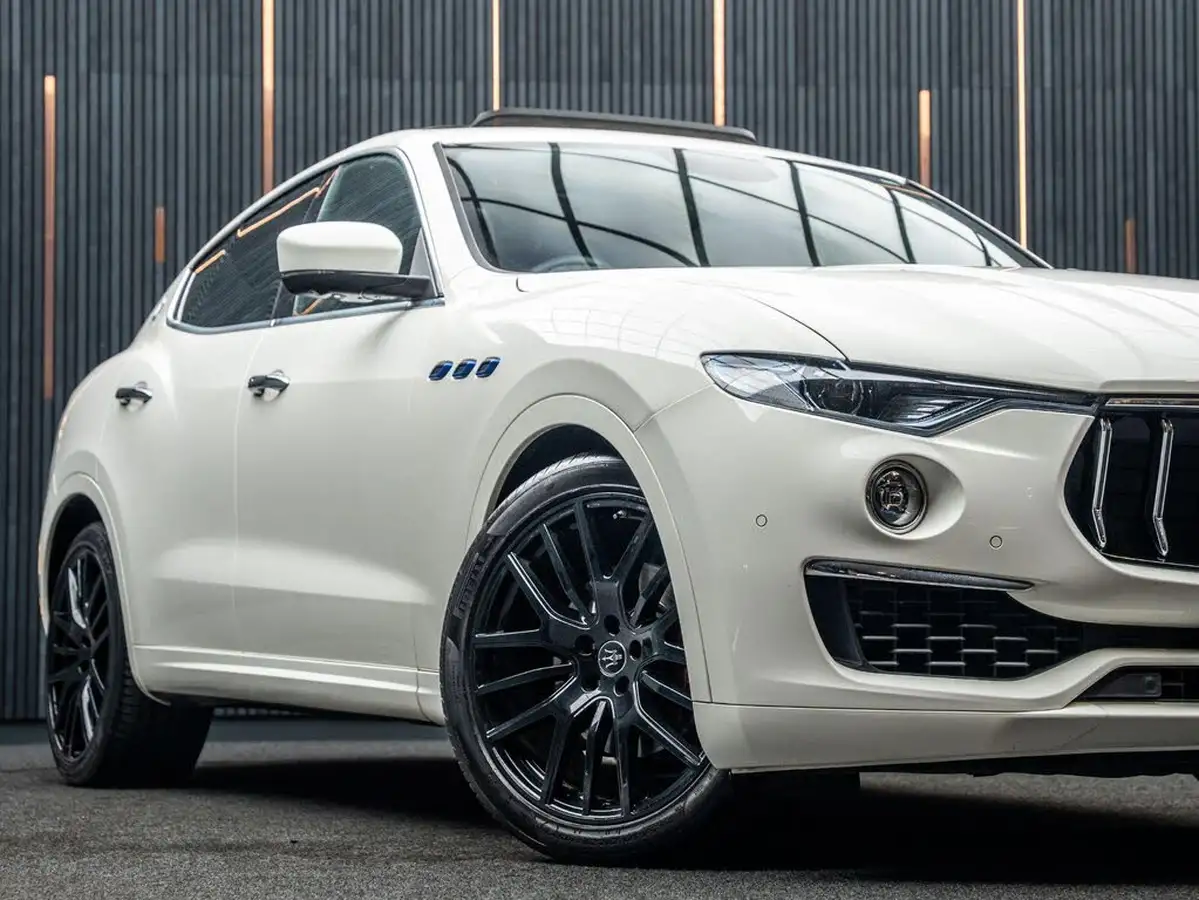 2022-maserati-levante-20-gt-big-13