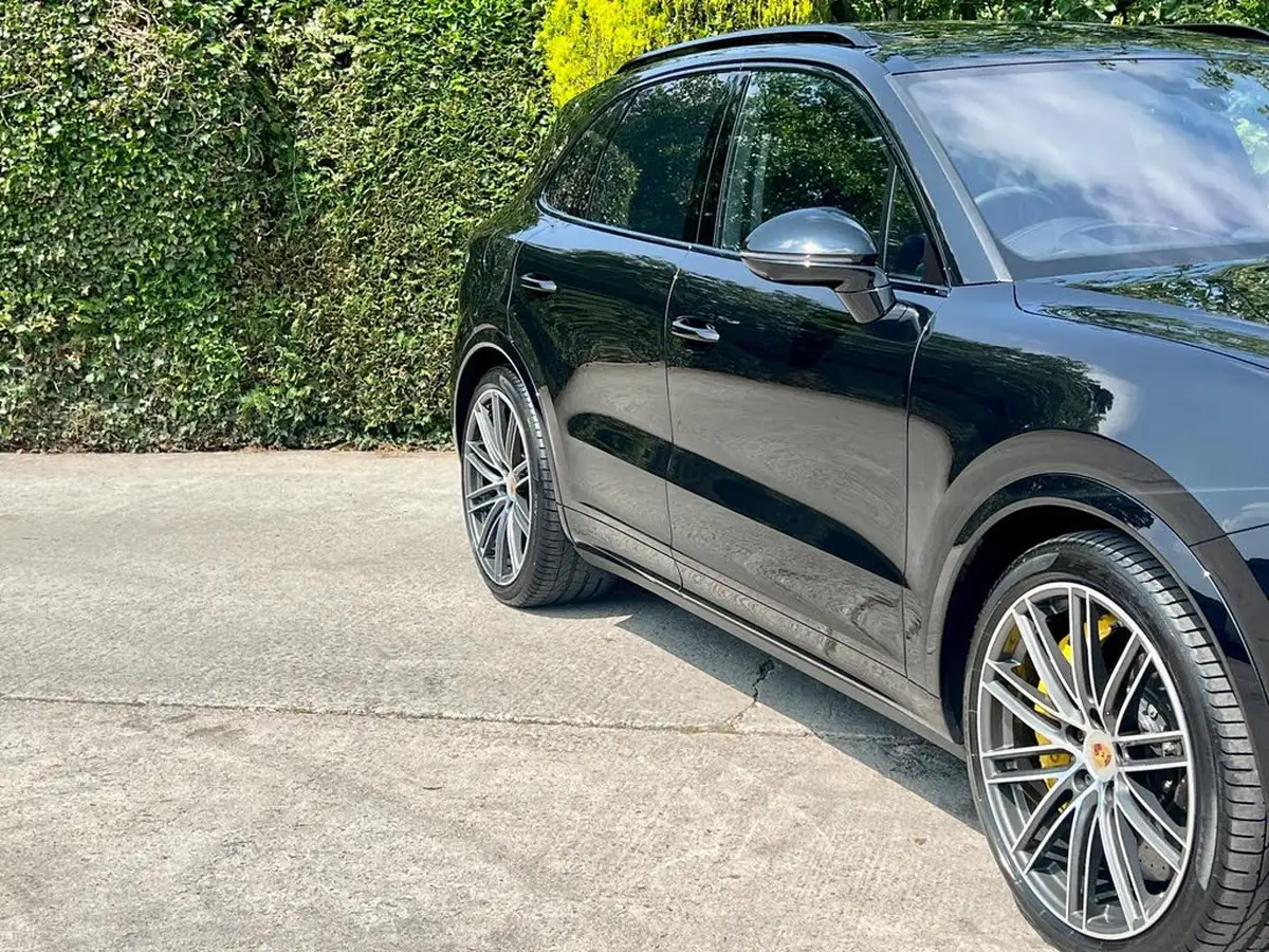 2020-porsche-cayenne-40-v8-turbo-station-wagon-big-32