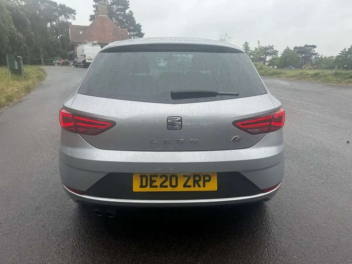 2020-seat-leon-15-tsi-evo-fr-150ps-hatchback-dsg-big-4