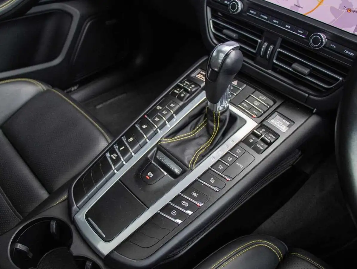 2020-porsche-macan-29-v6-turbo-big-8