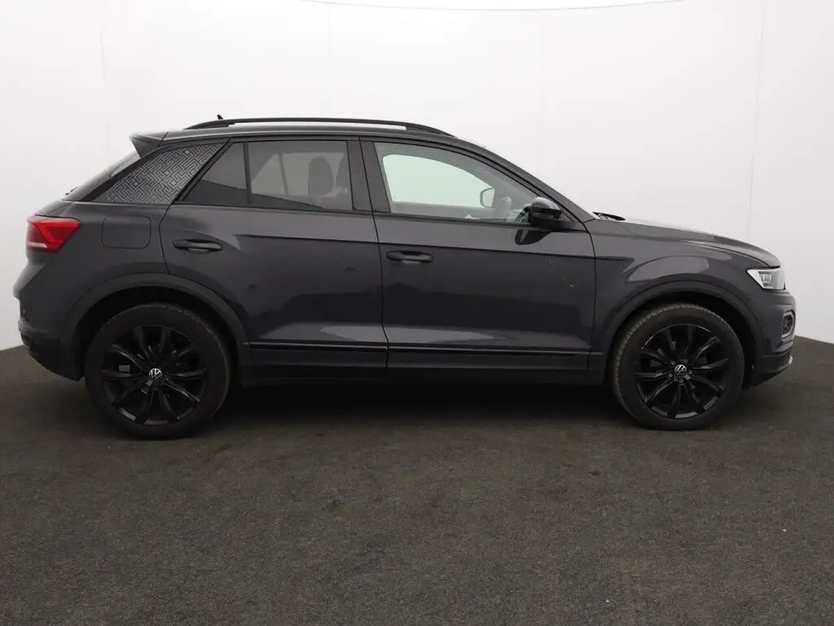 2021-volkswagen-t-roc-15-tsi-black-edition-dsg-big-10