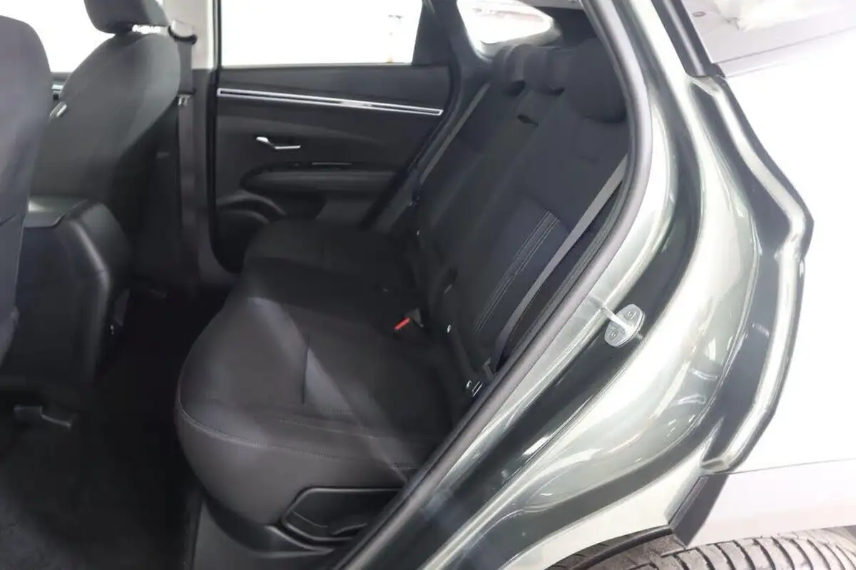 2022-hyundai-tucson-16-t-gdi-premium-265ps-4wd-phev-auto-big-15
