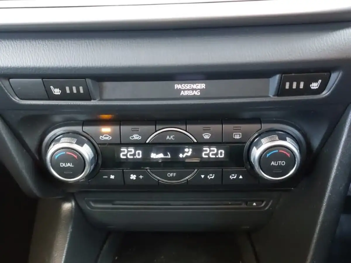 2016-mazda-mazda3-20-se-l-nav-hatchback-5d-big-12