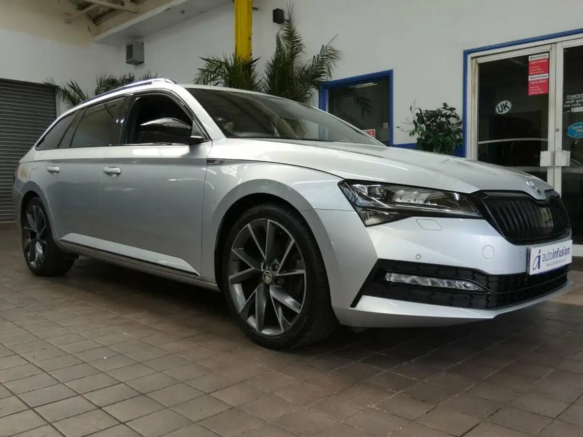 2020-skoda-superb-15-tsi-sportline-plus-estate-big-13