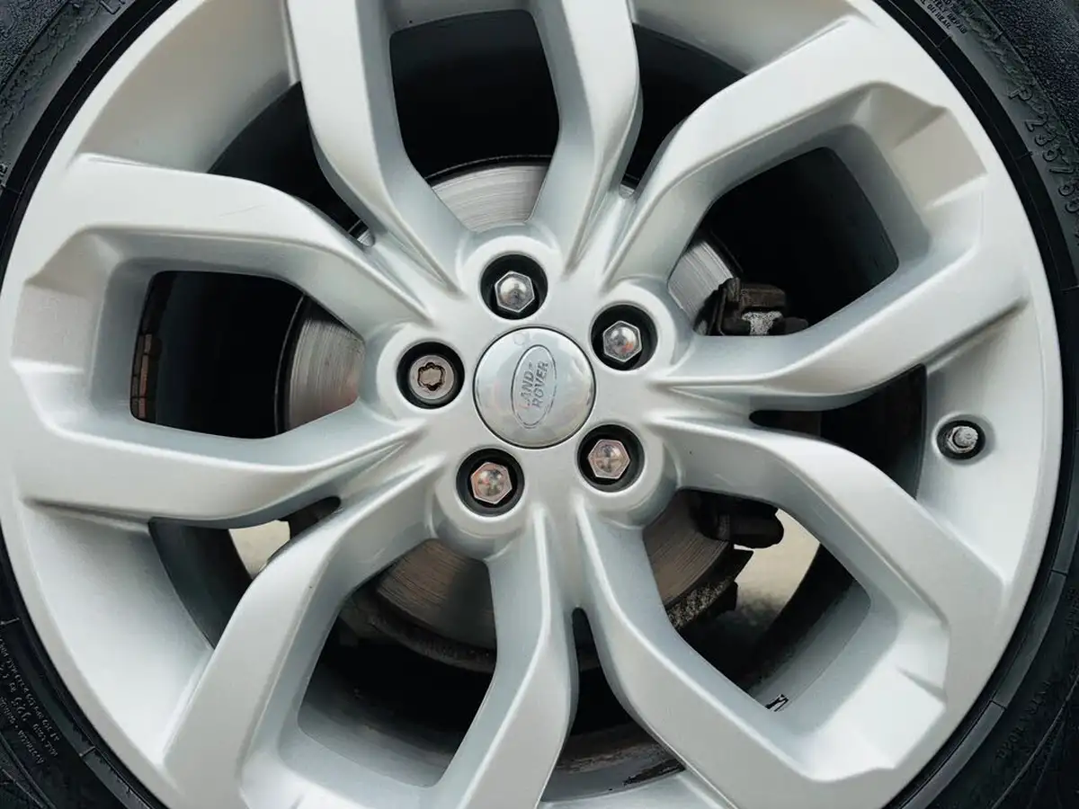 2016-land-rover-discovery-sport-20td4-hse-180ps-4x4-auto-big-14