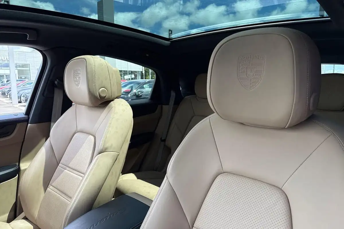2023-porsche-cayenne-30-v6-platinum-edition-coupe-big-4
