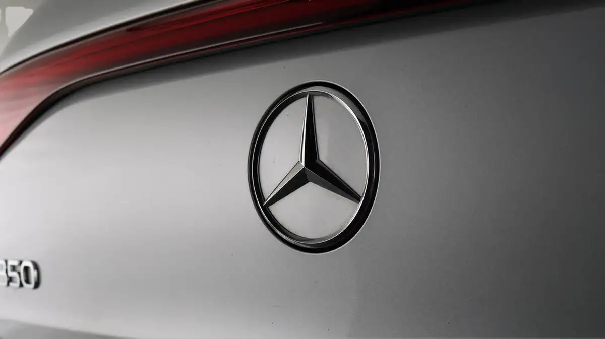 2022-mercedes-benz-eqb-e-eqb-350-amg-line-big-20