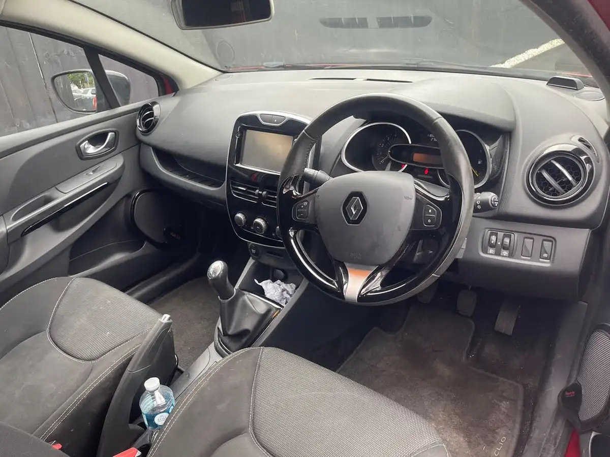 2015-renault-clio-15td-dynamique-medianavss-big-2
