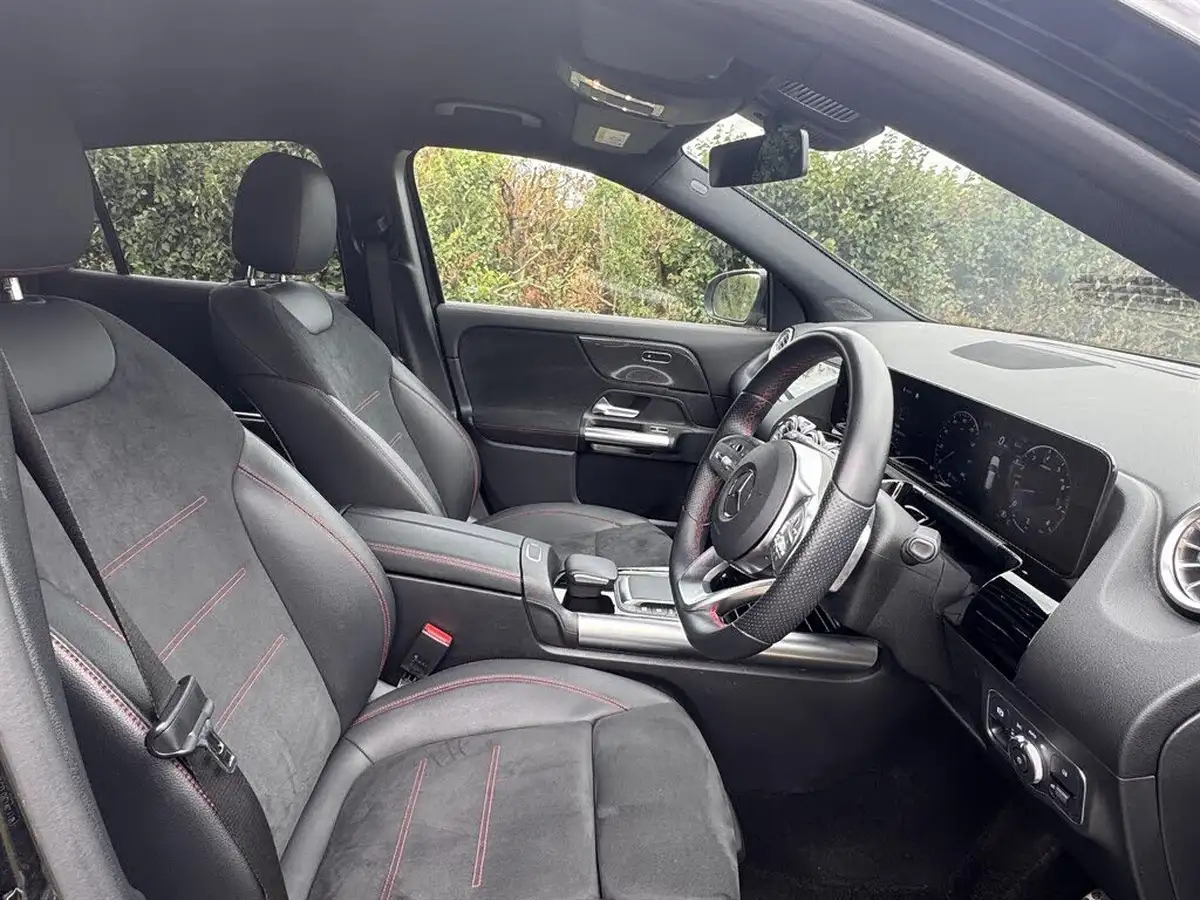 2022-mercedes-benz-gla-class-13-gla-200-amg-line-premium-big-6