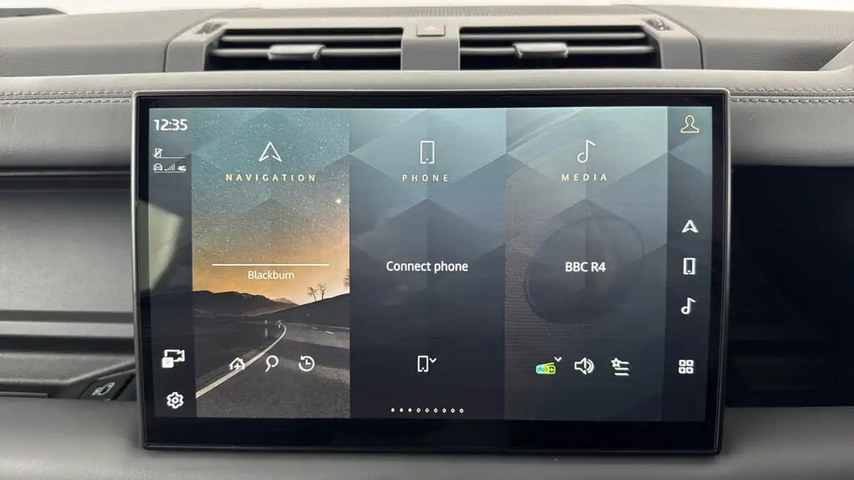 2024-land-rover-110-defender-30-d300-x-dynamic-hse-big-12