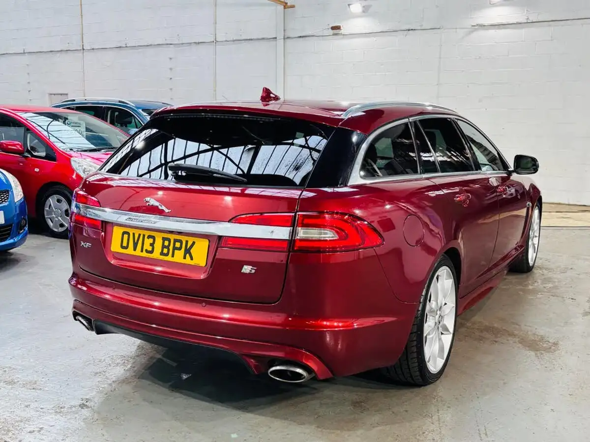 2013-jaguar-xf-30td-s-premium-luxury-ss-sportbrake-5d-auto-big-4