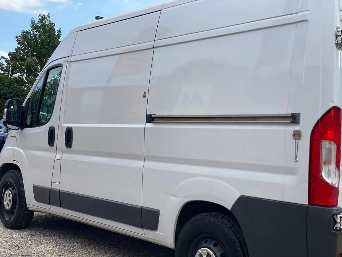 2017-fiat-ducato-20td-35-lh2-panel-big-45