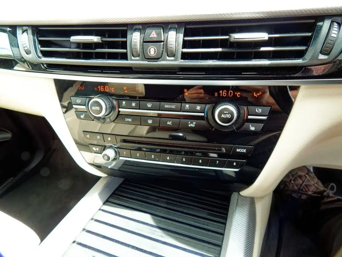 2017-bmw-x5-30td-m50d-auto-big-43