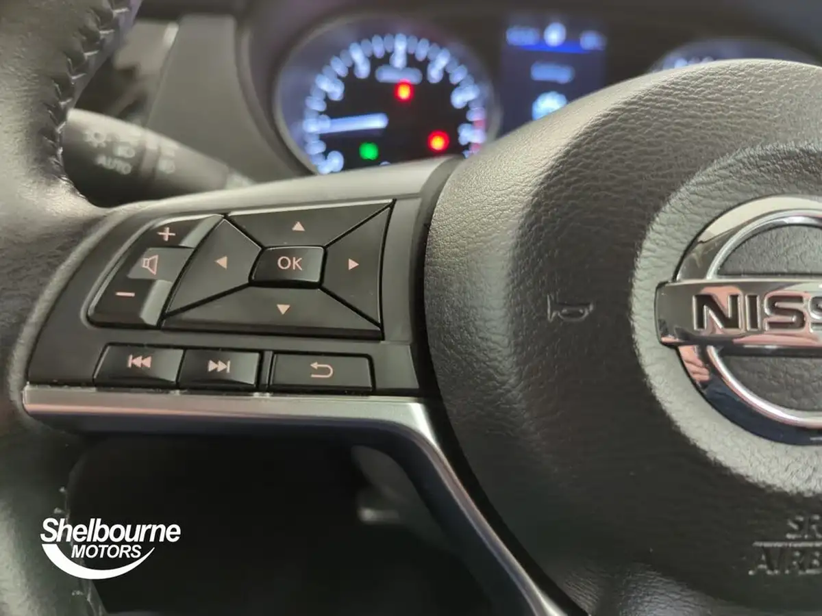 2019-nissan-qashqai-13-dig-t-acenta-premium-140ps-big-23