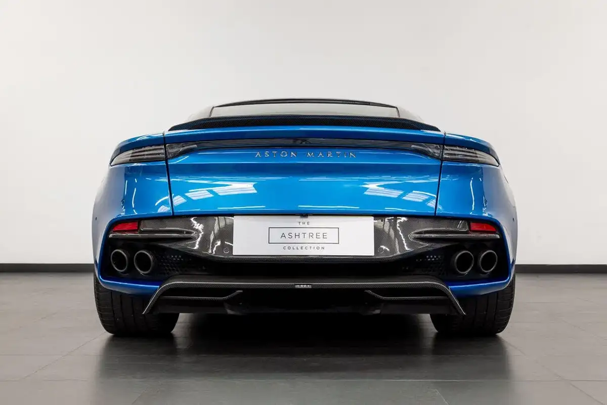 2019-aston-martin-dbs-52-v12-superleggera-big-5