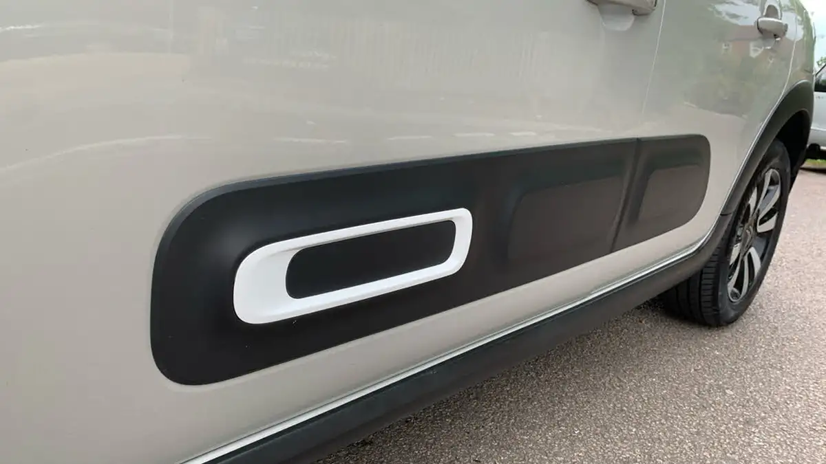 2024-citroen-c3-12-puretech-plus-110ps-eat6-big-36