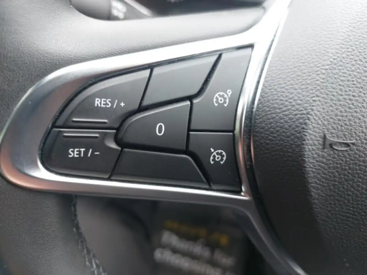 2020-renault-captur-10-tce-iconic-100bhp-big-11