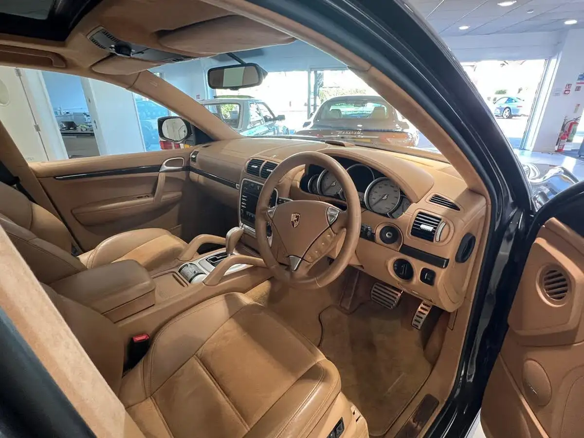 2008-porsche-cayenne-48-turbo-s-big-15