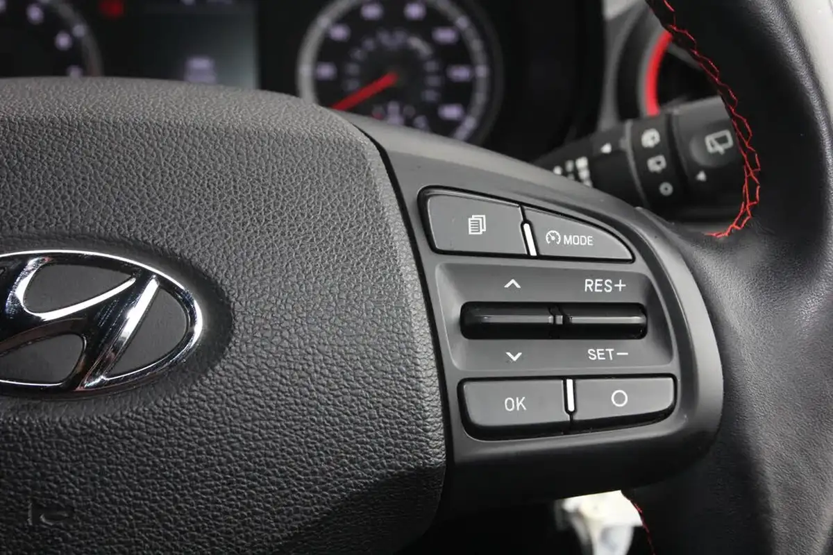 2021-hyundai-i10-10-t-gdi-n-line-big-21
