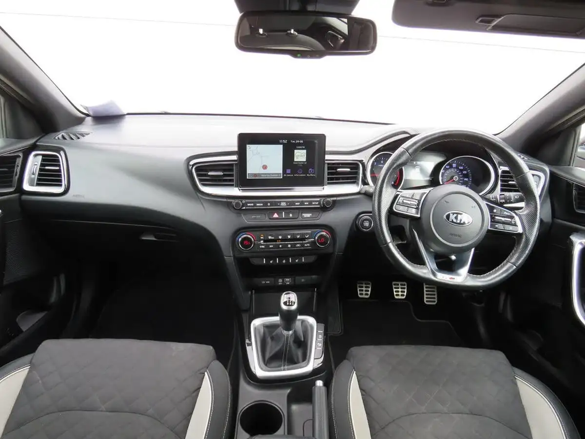 2019-kia-ceed-10-t-gdi-gt-line-big-11