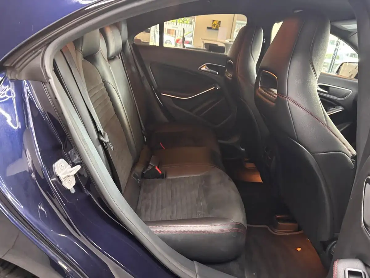 2017-mercedes-benz-cla-21d-cla-220-amg-line-coupe-4d-big-25