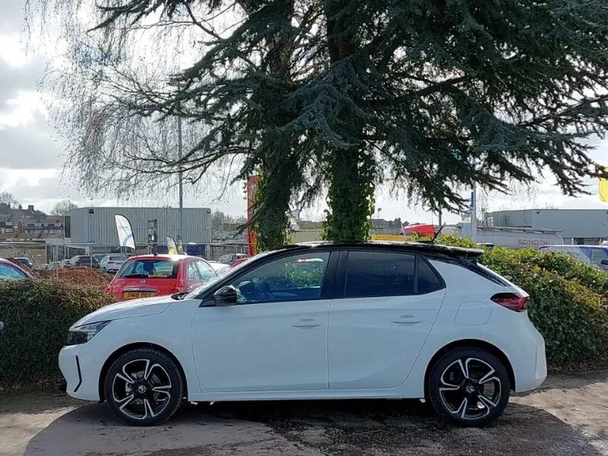 2024-vauxhall-corsa-12i-gs-big-3