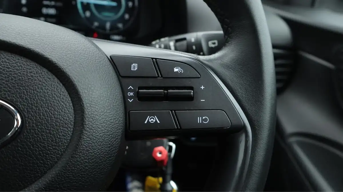 2022-hyundai-bayon-10-t-gdi-se-connect-dct-big-25