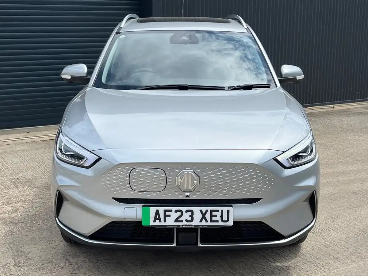 2023-mg-zs-suv-e-trophy-connect-ev-156ps-long-range-big-3
