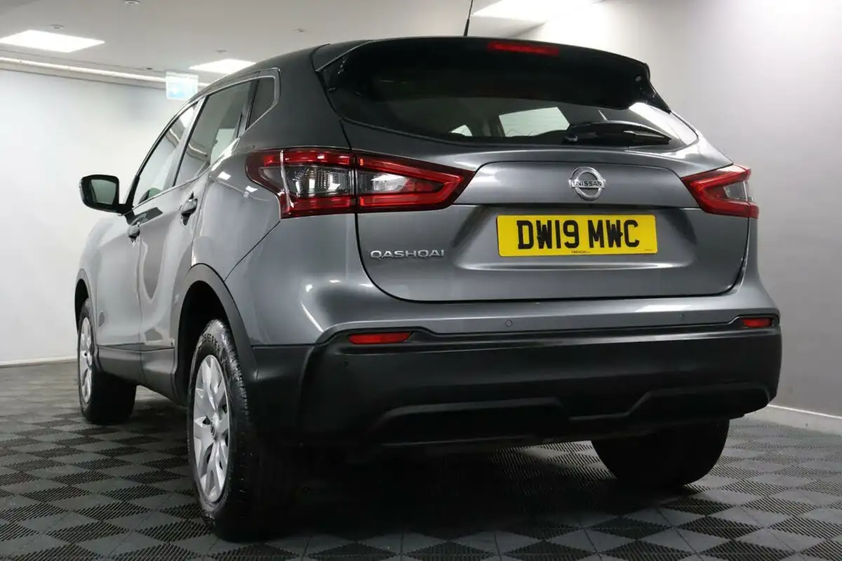 2018-nissan-qashqai-13-dig-t-visia-big-28