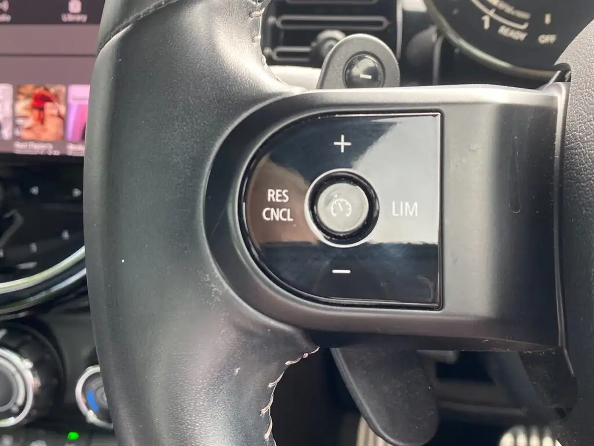 2021-mini-cooper-20-cooper-s-sport-hatchback-3d-auto-big-26