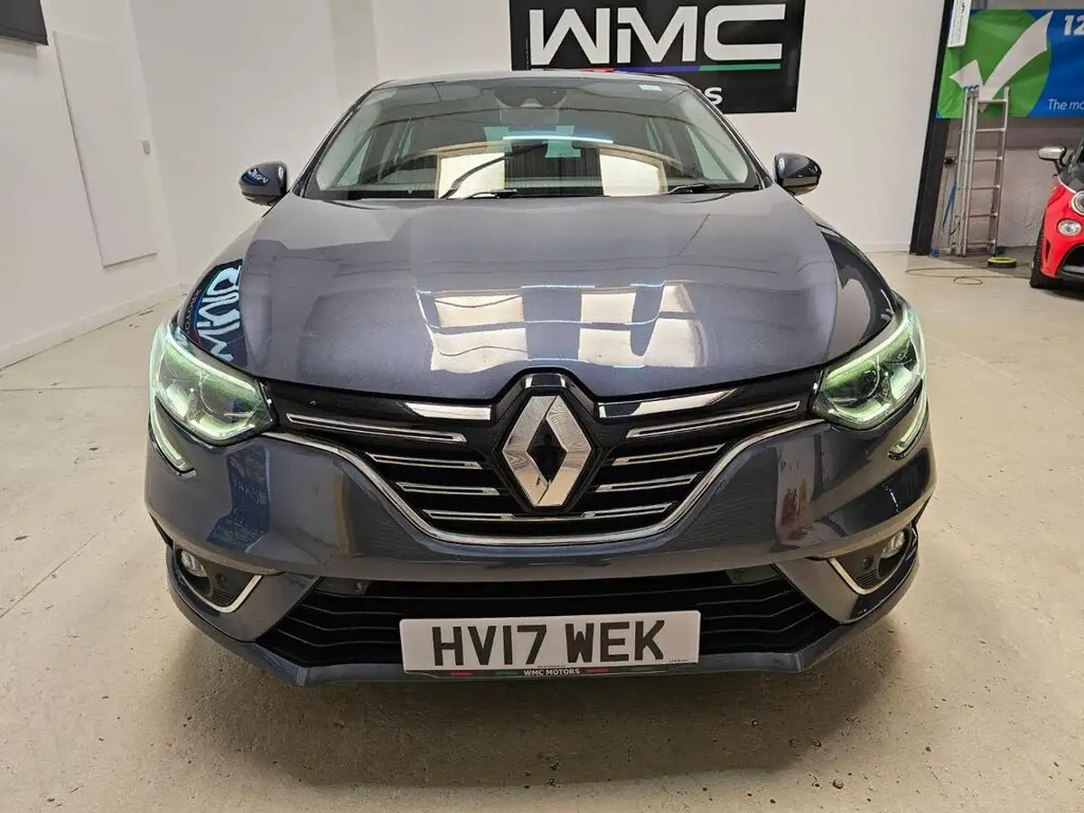 2017-renault-megane-15dci-dynamique-s-nav-hatchback-big-2
