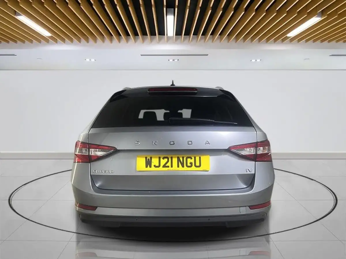 2021-skoda-superb-14-tsi-se-technology-156ps-estate-big-4