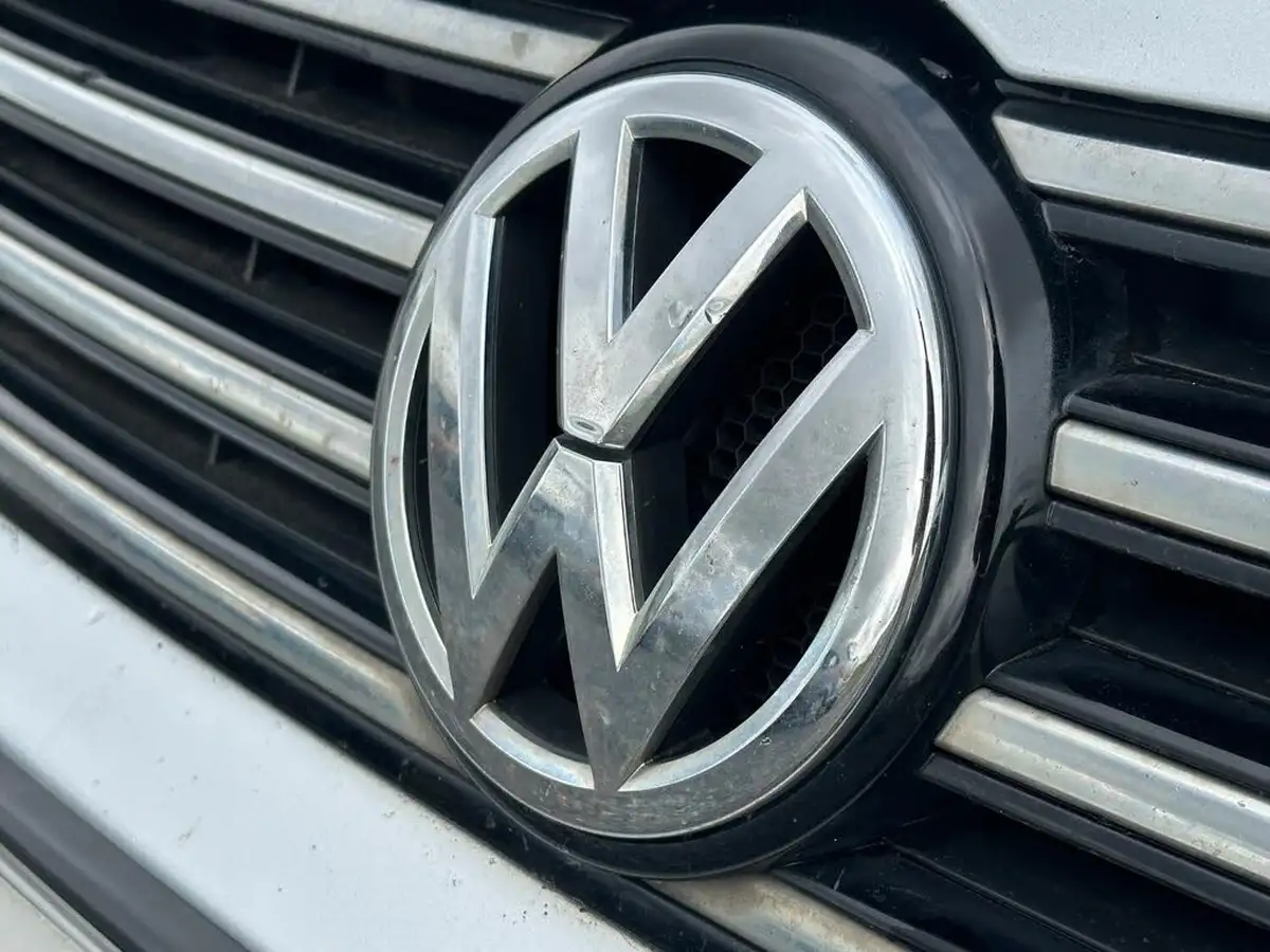 2012-volkswagen-passat-16td-se-estate-5d-big-7