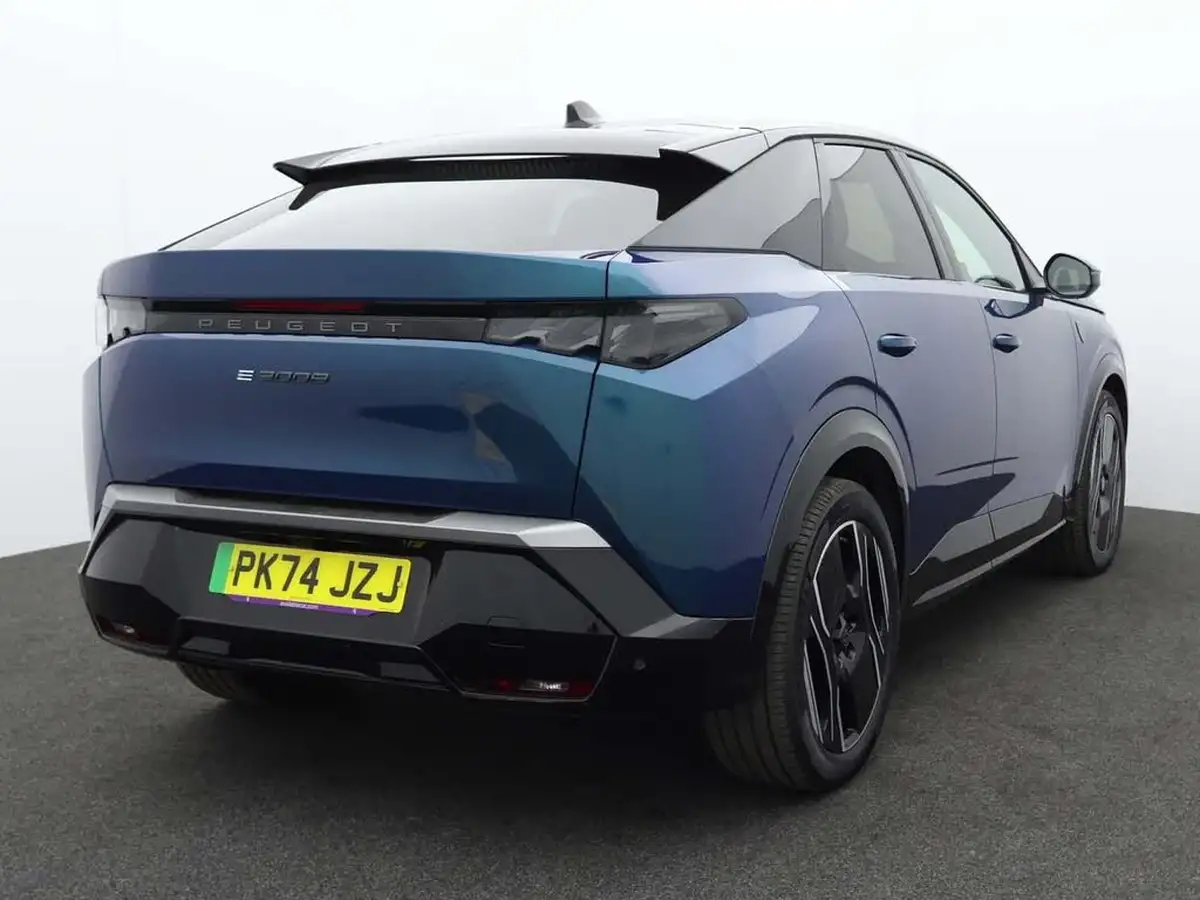 2024-peugeot-3008-suv-e-gt-210ps-73kwh-big-5