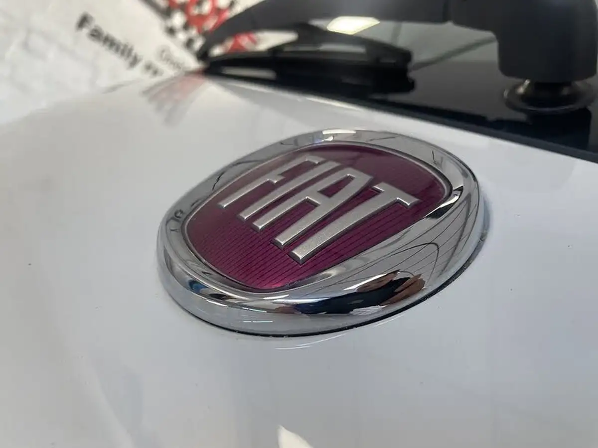 2015-fiat-500-12-lounge-ss-dualogic-big-26